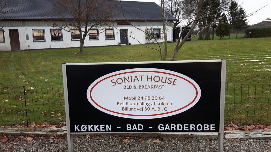 Гостевой дом Soniat House Kestrup Экстерьер фото